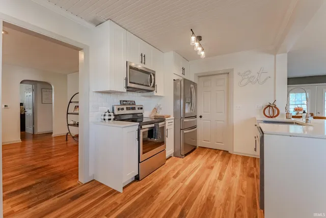 $219,900 | 614 East South A Street, Gas City, IN 46933