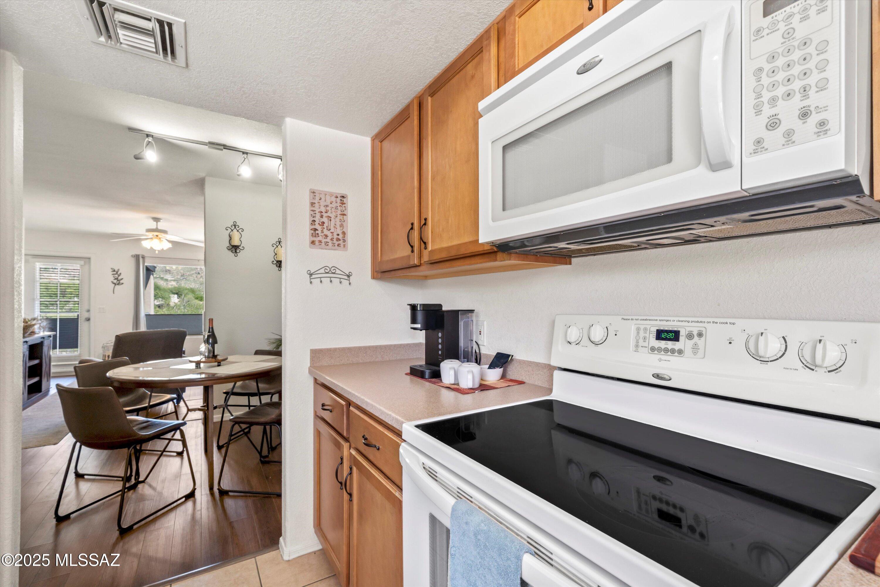 5855 North Kolb Road, Unit 1211 Tucson, AZ 85750 - Photo 12 of 33