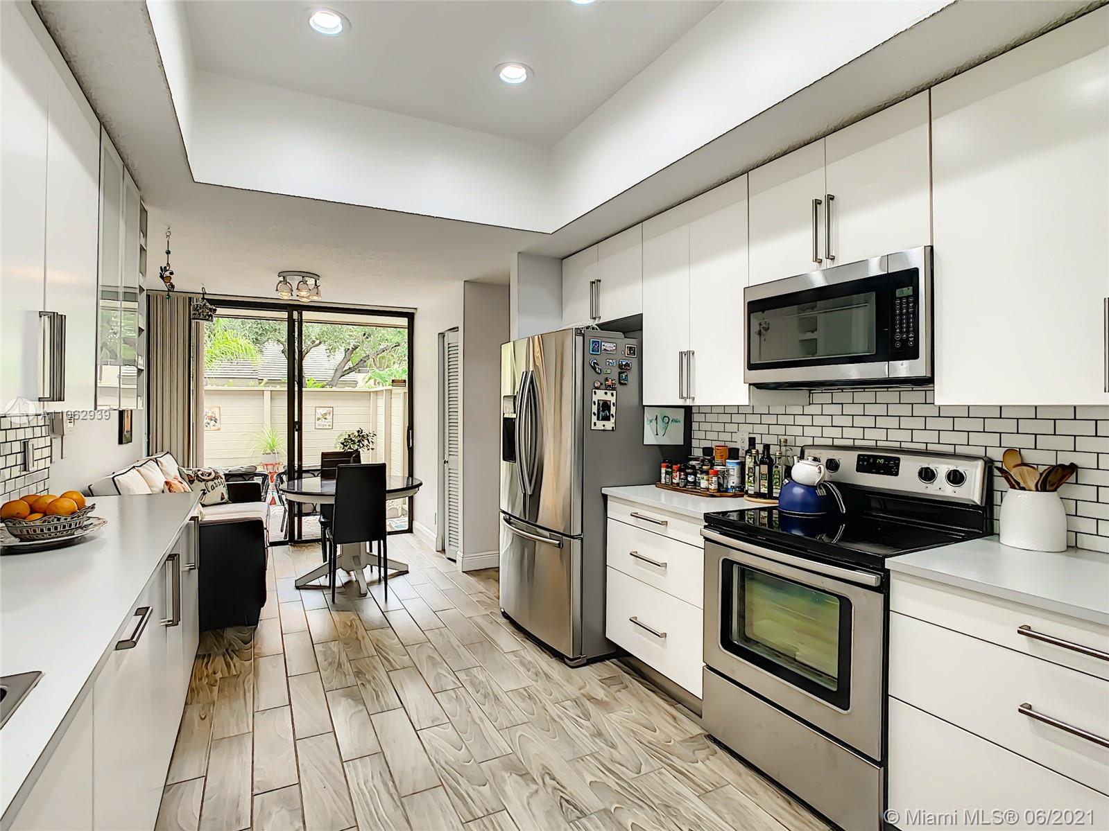 756 St Albans Drive Boca Raton, FL 33486 - Photo 8 of 24 Gallery Image 8