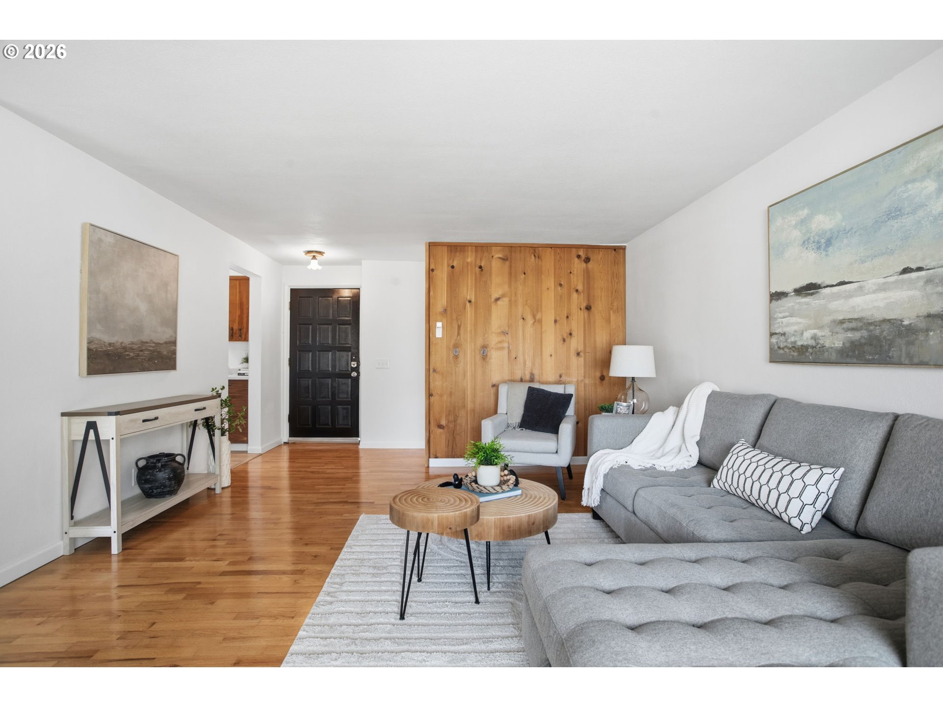 4295 Ferry Street Eugene, OR 97405 - Photo 11 of 42 Living Room/Entrance