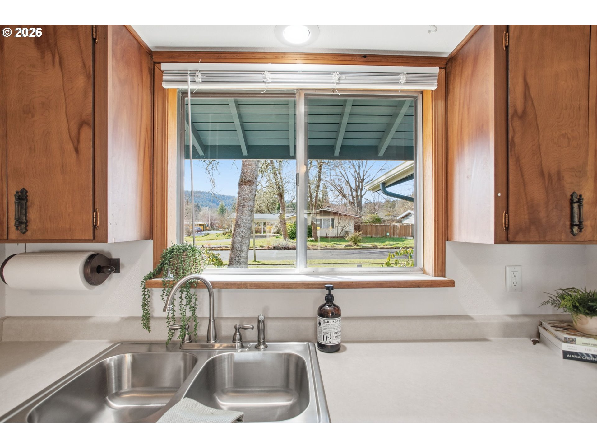 4295 Ferry Street Eugene, OR 97405 - Photo 15 of 42 Kitchen