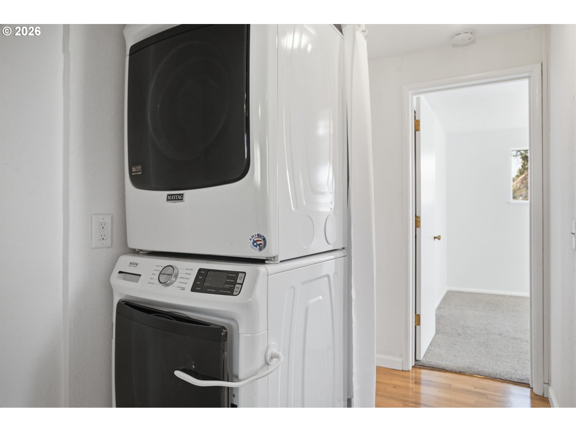 4295 Ferry Street Eugene, OR 97405 - Photo 26 of 42 Laundry