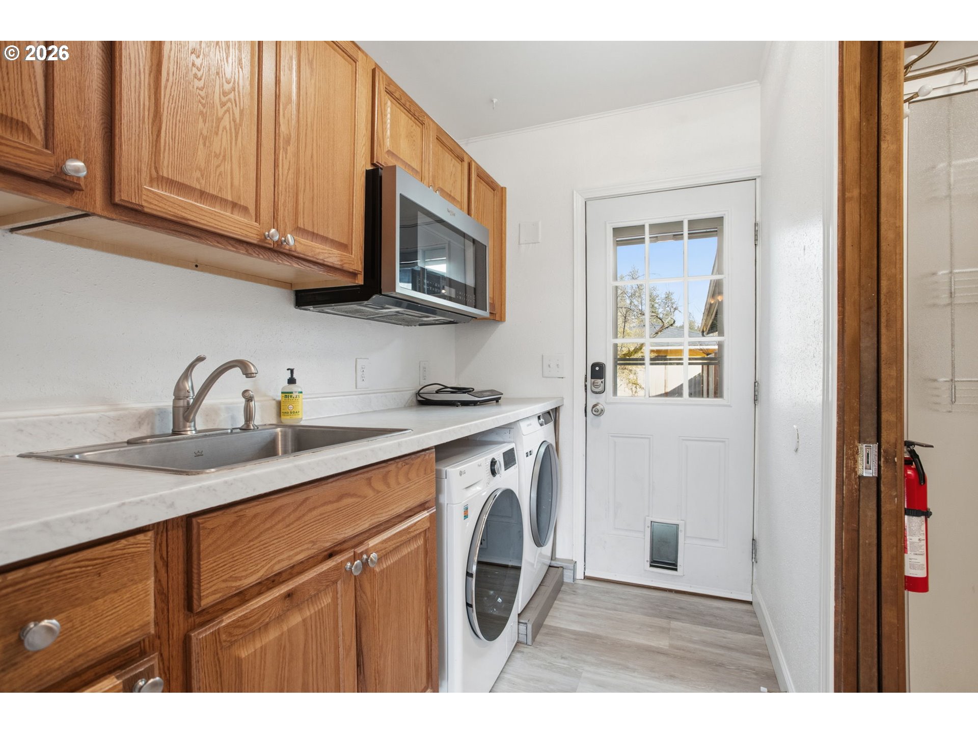 4295 Ferry Street Eugene, OR 97405 - Photo 29 of 42 Kitchen