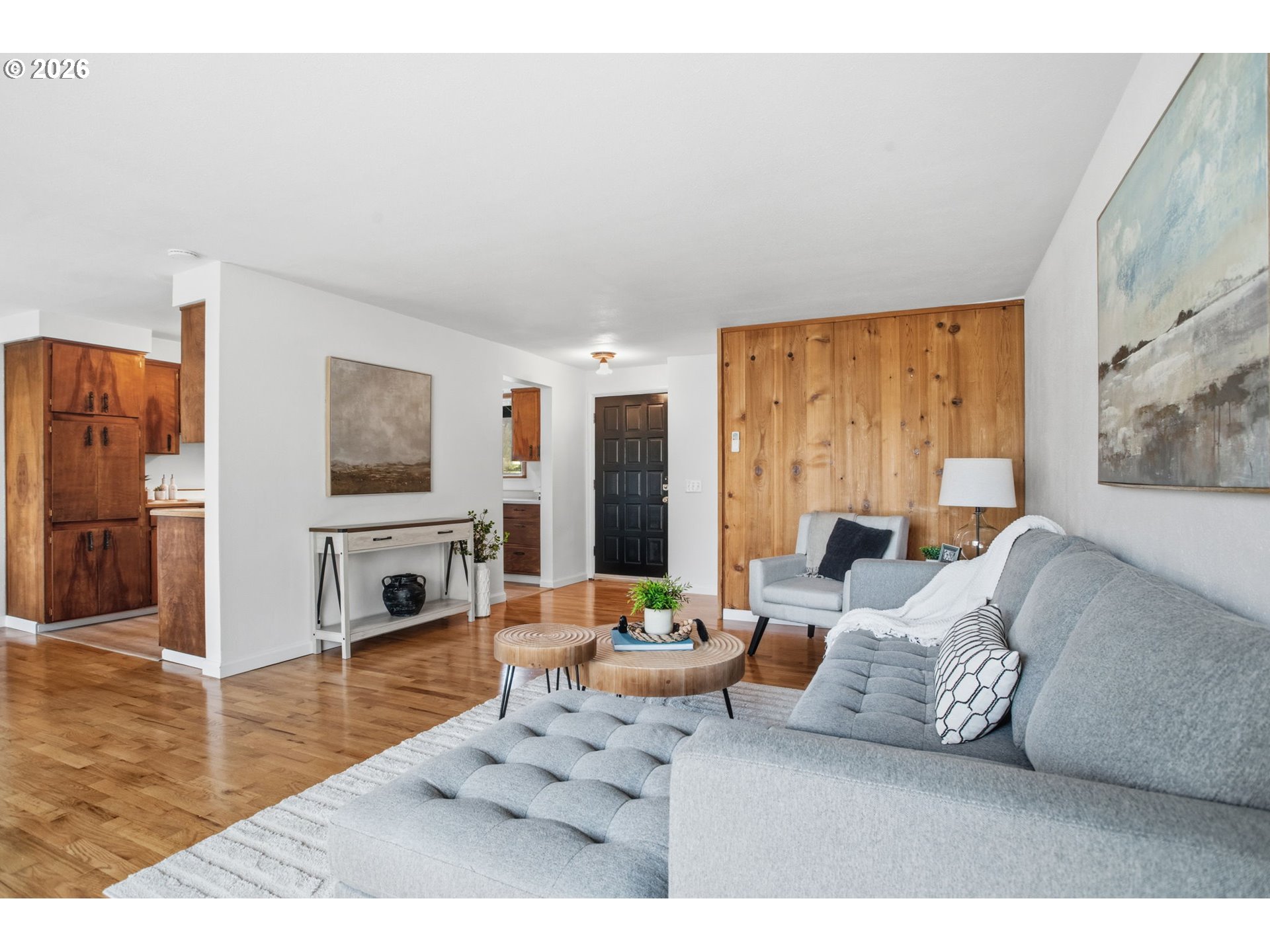 4295 Ferry Street Eugene, OR 97405 - Photo 9 of 42 Living Room/Entrance