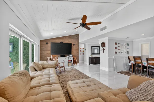 $7,500 | 5744 Vista Linda Lane, Boca Raton, FL 33433