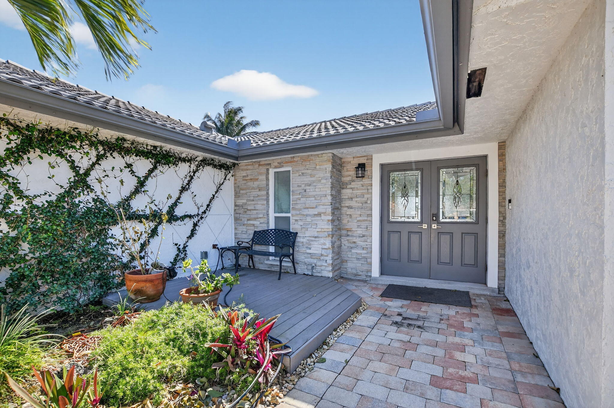 5744 Vista Linda Lane Boca Raton, FL 33433 - Photo 4 of 49 4-web-or-mls-DSC_3642