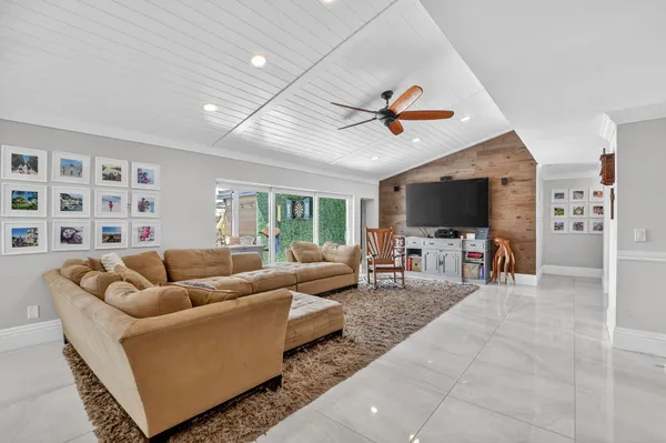 $7,500 | 5744 Vista Linda Lane, Boca Raton, FL 33433