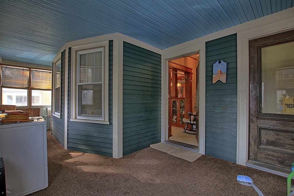85 Fairfax Road Worcester, MA 01610 - Photo 2 of 30 Gallery Image 2