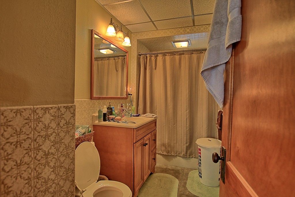 85 Fairfax Road Worcester, MA 01610 - Photo 3 of 30 Gallery Image 3