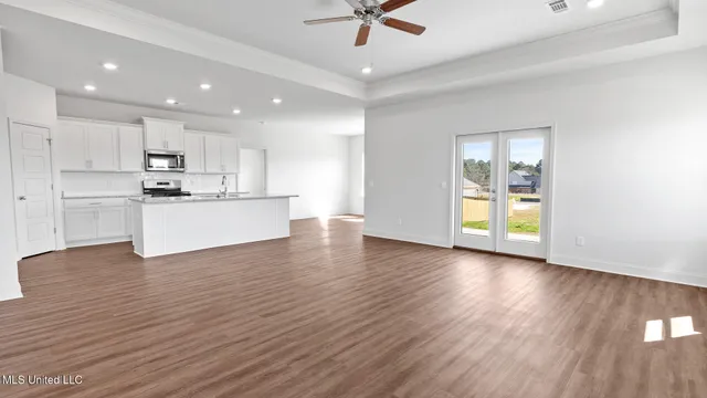 $427,900 | 202 Saratoga Spgs Avenue, Clinton, MS 39056