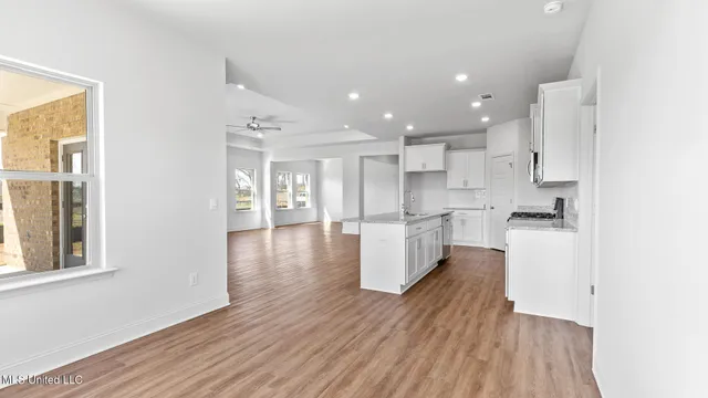 $427,900 | 202 Saratoga Spgs Avenue, Clinton, MS 39056