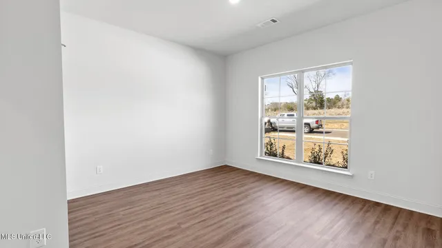 $427,900 | 202 Saratoga Spgs Avenue, Clinton, MS 39056