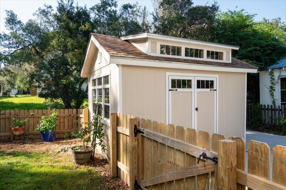 812 High Battery Circle Mount Pleasant, SC 29464 - Photo 44 of 71 40-812HighBattery_040