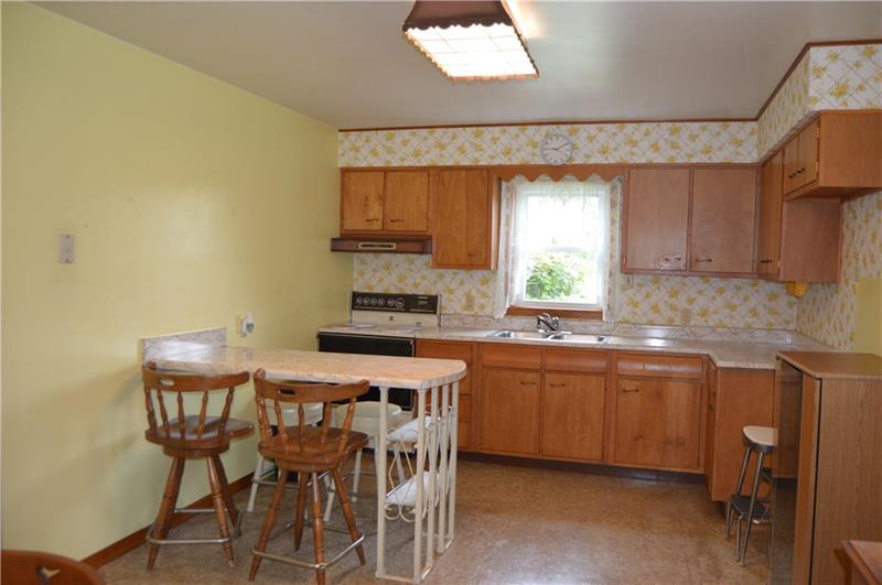 136 Ford City Road Freeport, PA 16229 - Photo 6 of 23