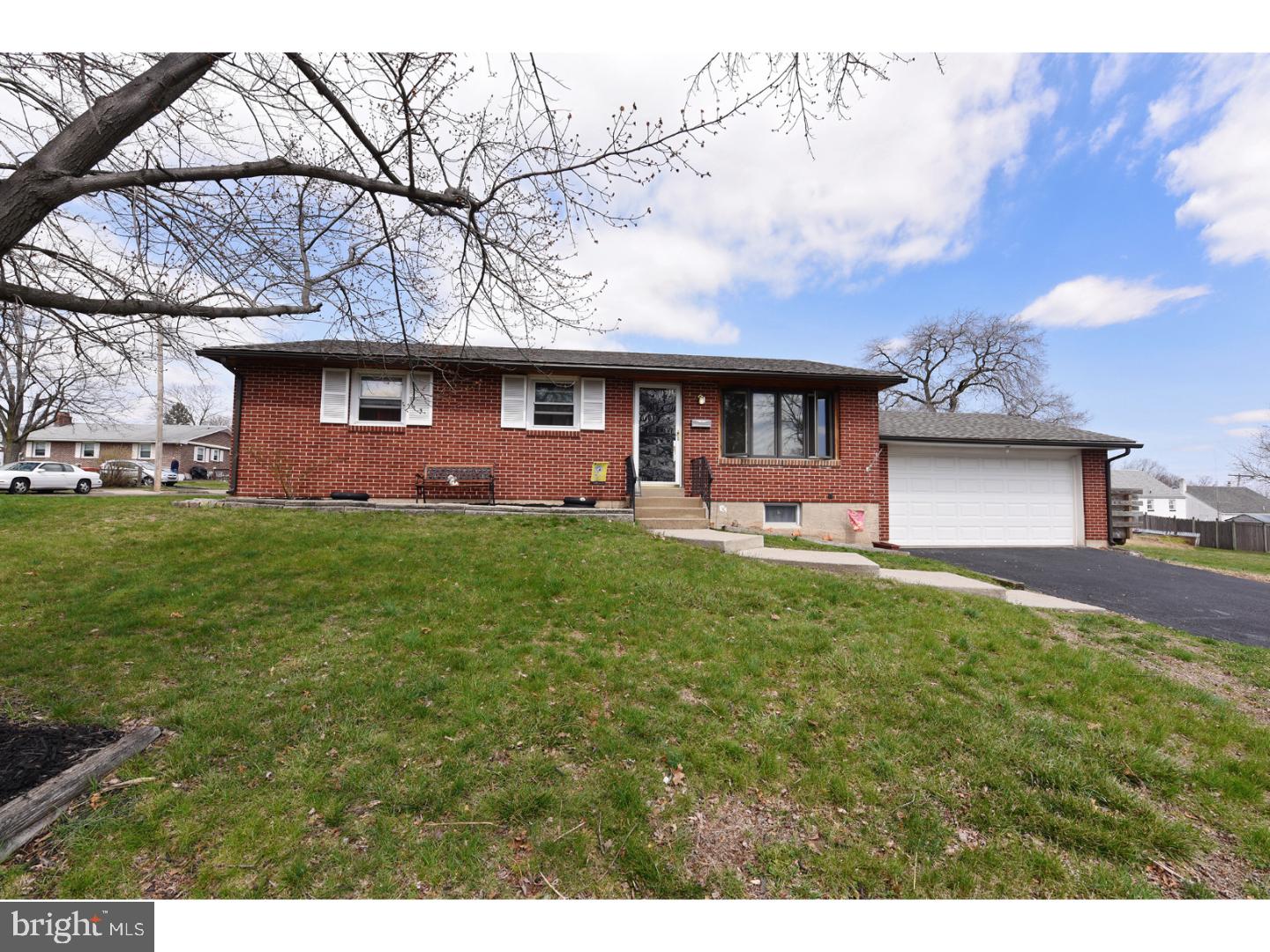 516 Spring Street Pottstown, PA 19464 - Photo 1 of 19 Gallery Image 1