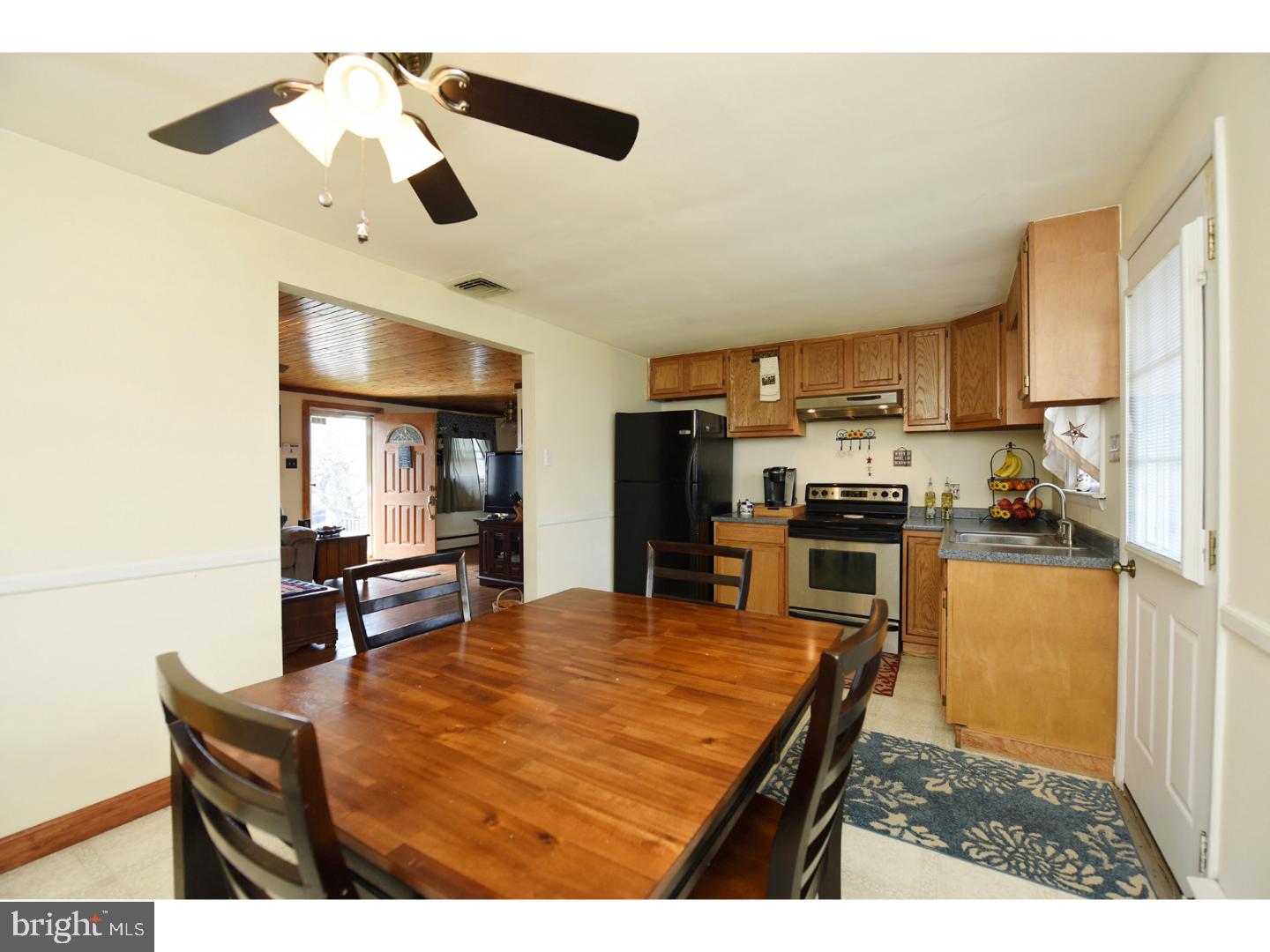 516 Spring Street Pottstown, PA 19464 - Photo 8 of 19 Gallery Image 8