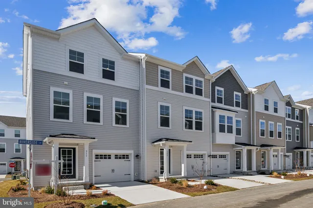 $299,990 | 311 Riverside Drive, Cambridge, MD 21613