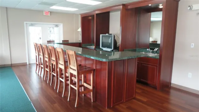 a view of livingroom with furniture