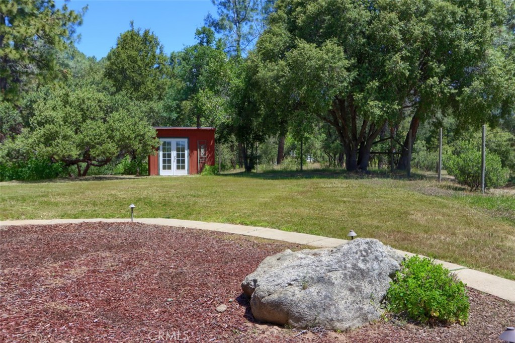 43016 Sunshine Mountain Road Oakhurst, CA 93644 - Photo 58 of 75