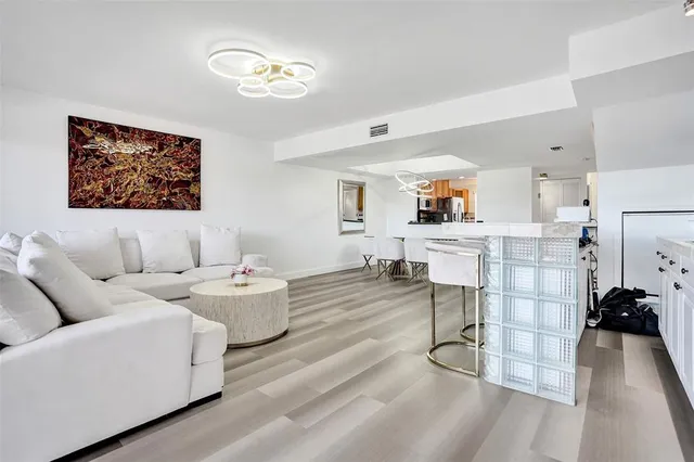 $8,500 | 270 Captains Walk, Unit 310, Delray Beach, FL 33483