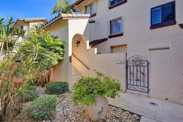 $8,500 | 270 Captains Walk, Unit 310, Delray Beach, FL 33483