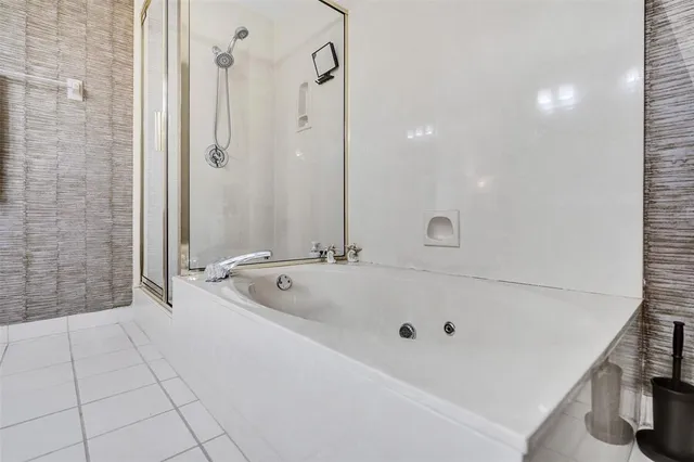 $8,500 | 270 Captains Walk, Unit 310, Delray Beach, FL 33483