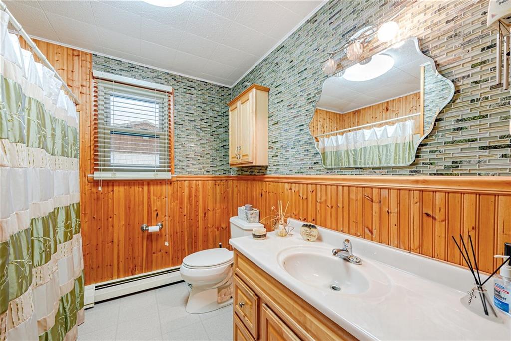 175 Mt Joy Road Mount Pleasant, PA 15666 - Photo 26 of 38 a bathroom with a sink a toilet and tub