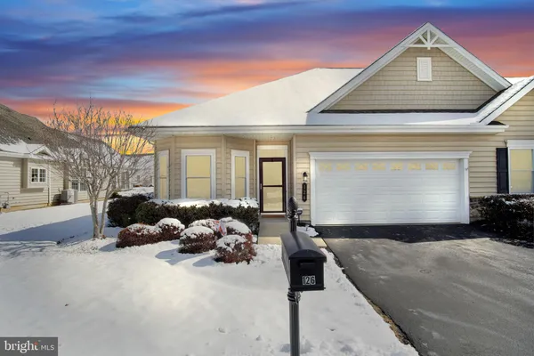 $434,900 | 126 Congress Drive, Mechanicsburg, PA 17050