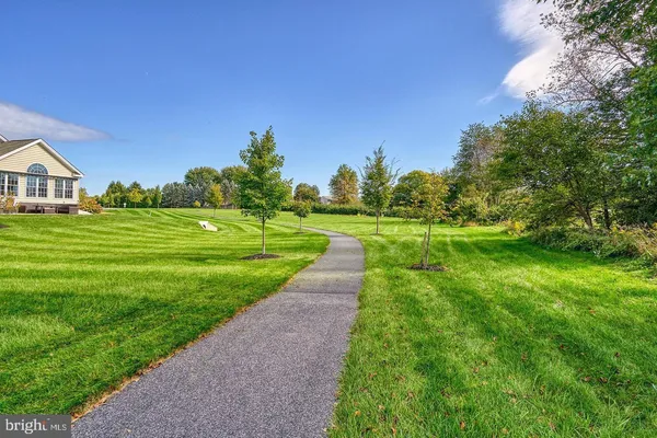$424,900 | 126 Congress Drive, Mechanicsburg, PA 17050