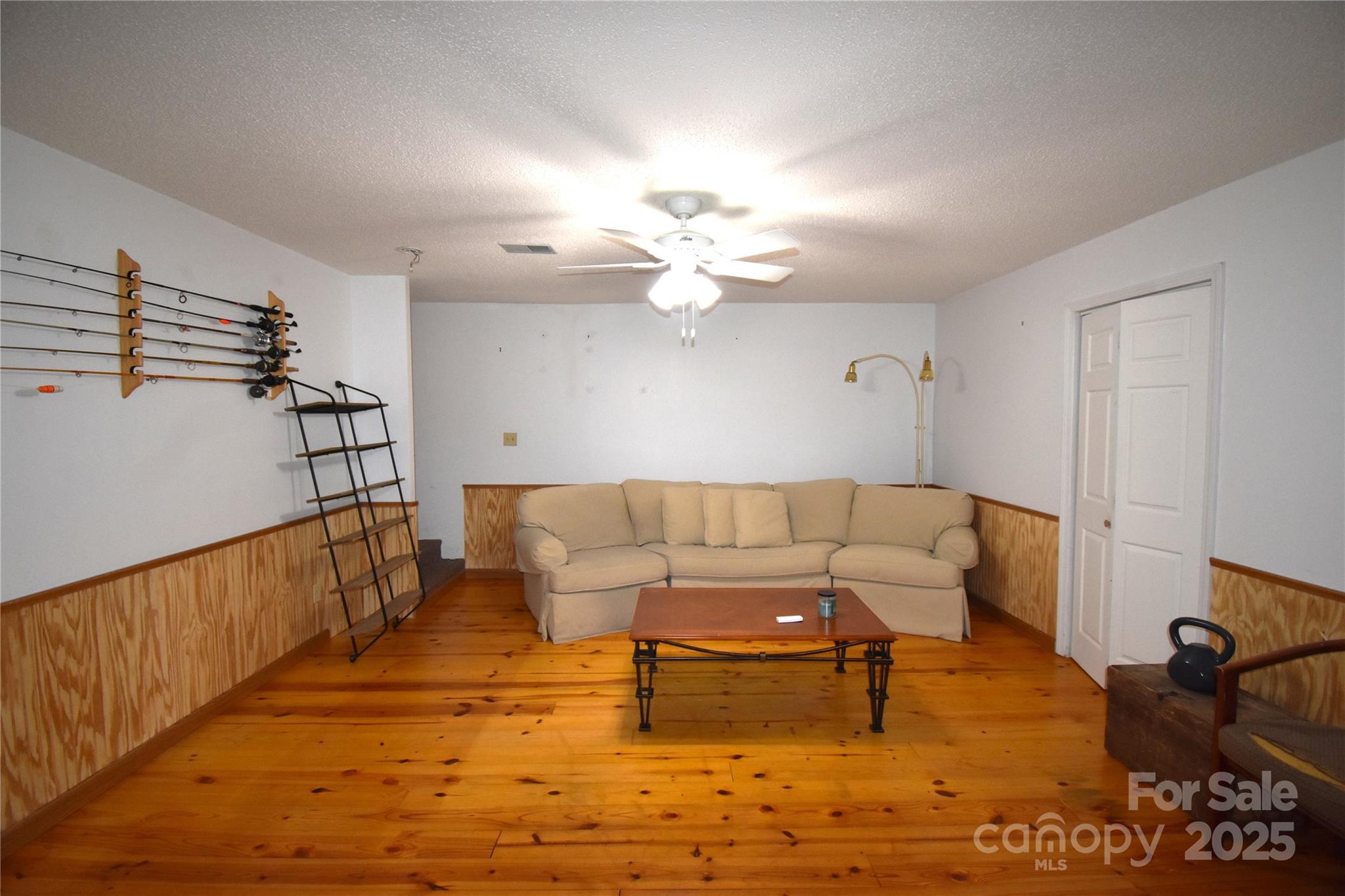 5769 Birch Street Conover, NC 28613 - Photo 29 of 45 a living room with furniture