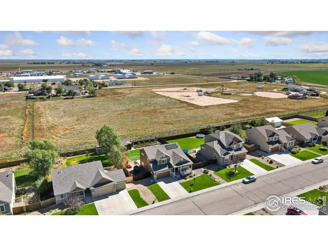 a view of an ocean and a building