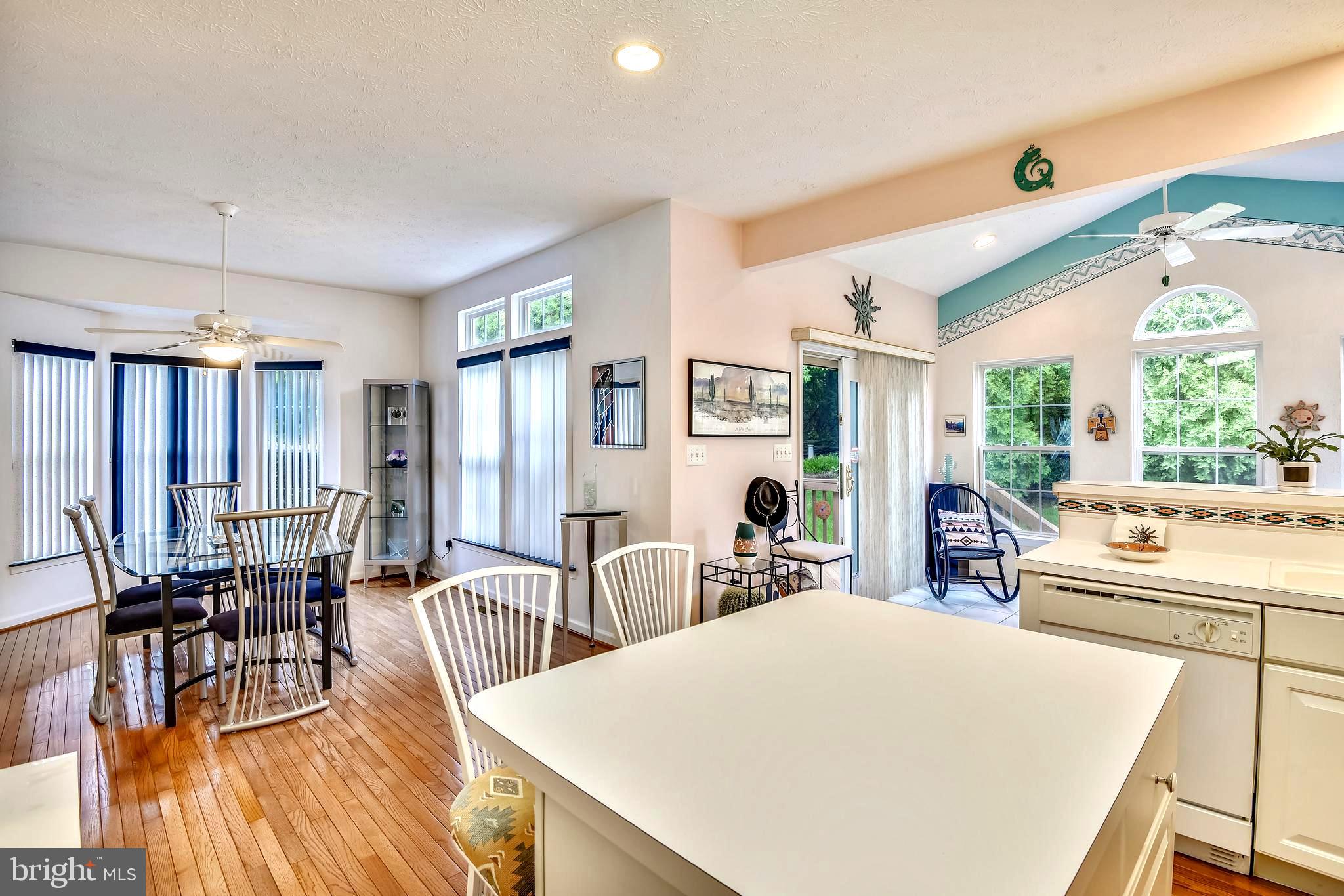 1401 Bretton View Road Annapolis, MD 21409 - Photo 21 of 52 Center Prep Island / Dining Bar