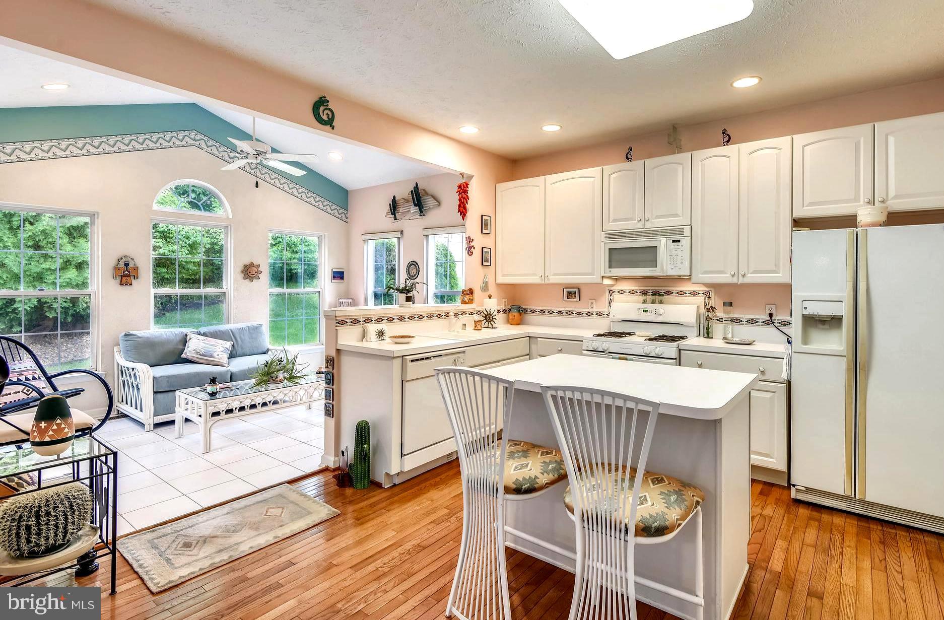 1401 Bretton View Road Annapolis, MD 21409 - Photo 5 of 52 Beautifully Integrated Spaces Drenched in Light