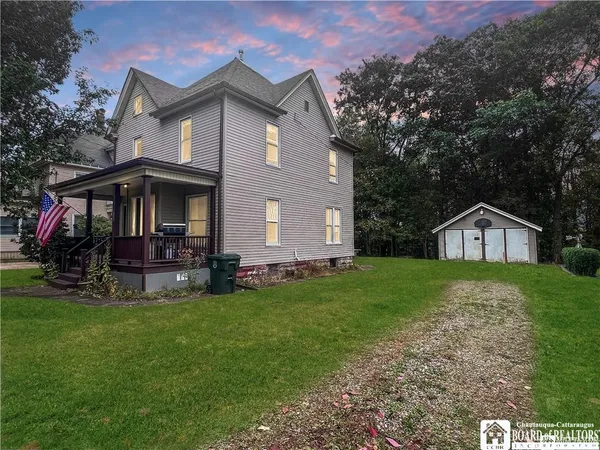 $125,900 | 122 Weeks Street, Jamestown, NY 14701