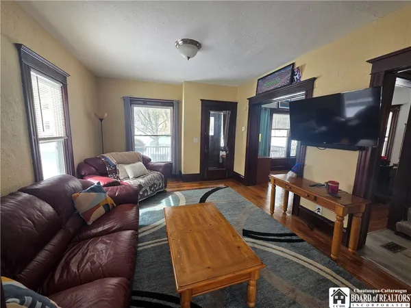 $125,900 | 122 Weeks Street, Jamestown, NY 14701