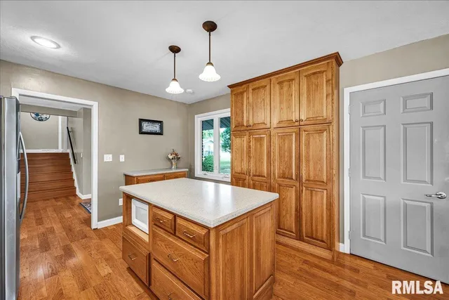 $307,500 | 111 Ivy Lane, Knoxville, IL 61448