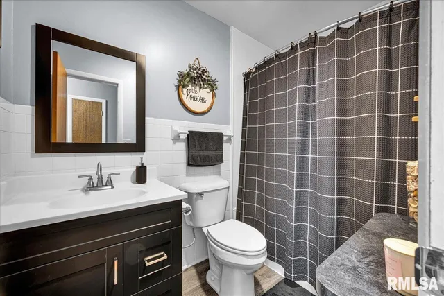 $307,500 | 111 Ivy Lane, Knoxville, IL 61448