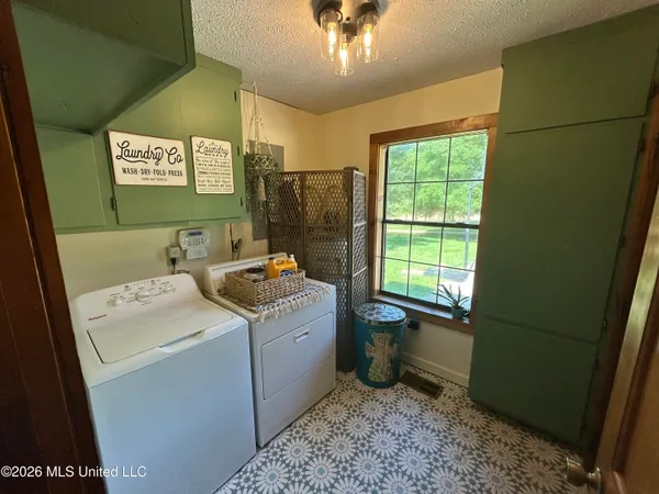 $377,500 | 86 Kennedy Road, Tylertown, MS 39667