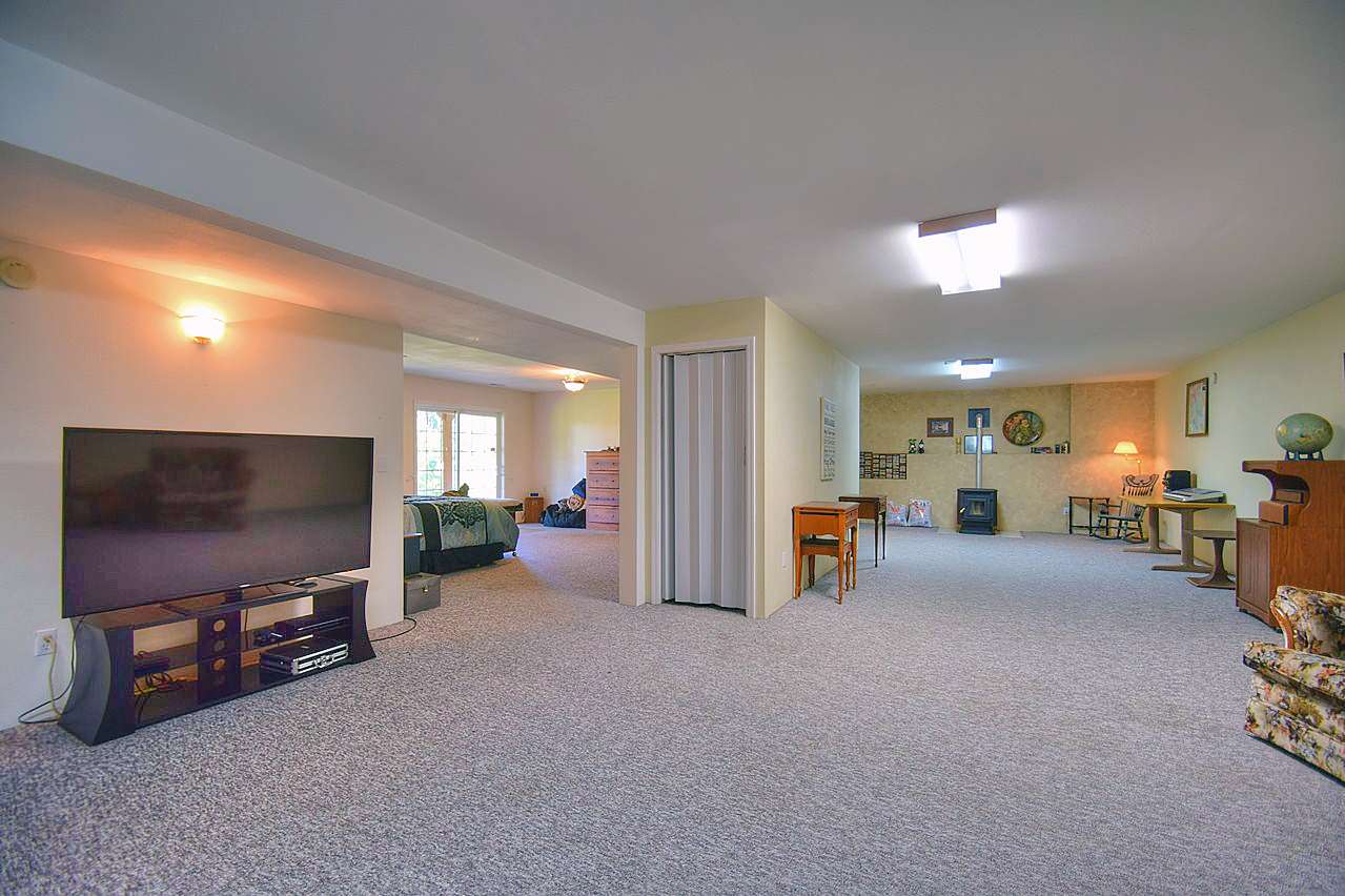 40075 Sunset Bay Road Loon Lake, WA 99148 - Photo 15 of 20 Gallery Image 15