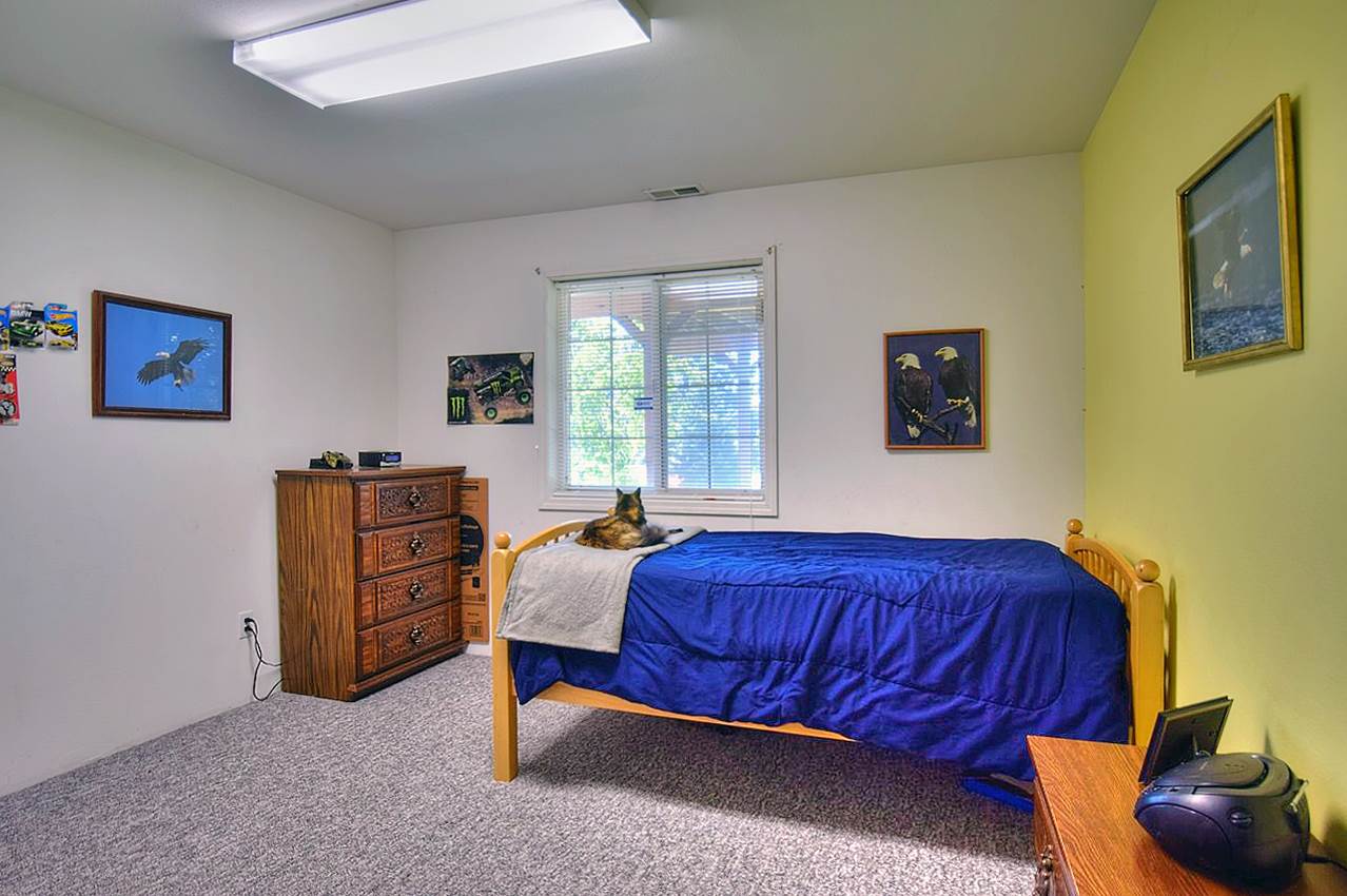 40075 Sunset Bay Road Loon Lake, WA 99148 - Photo 17 of 20 Gallery Image 17