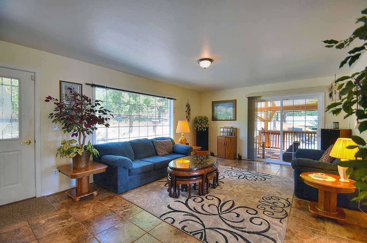 40075 Sunset Bay Road Loon Lake, WA 99148 - Photo 4 of 20 Gallery Image 4