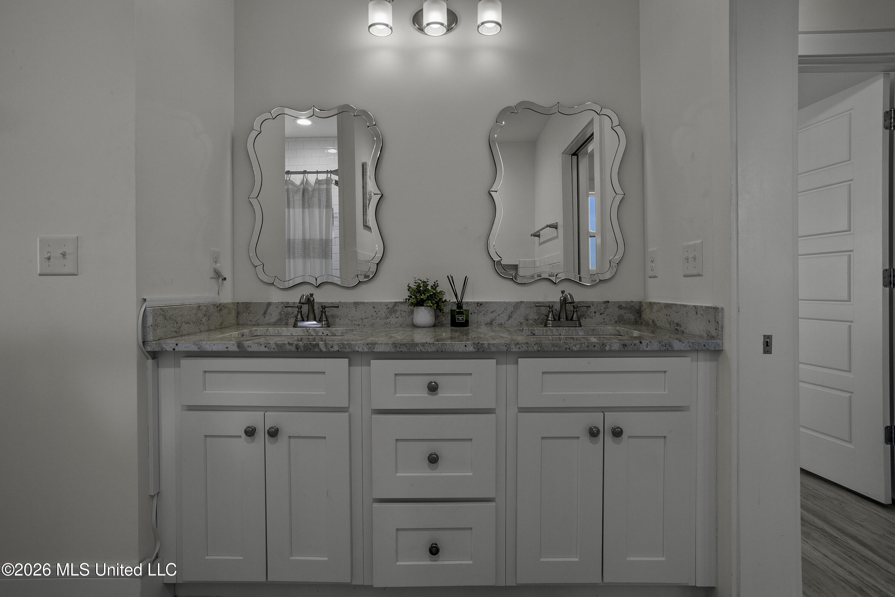 1623 Cayman Cove Biloxi, MS 39531 - Photo 39 of 58 00046