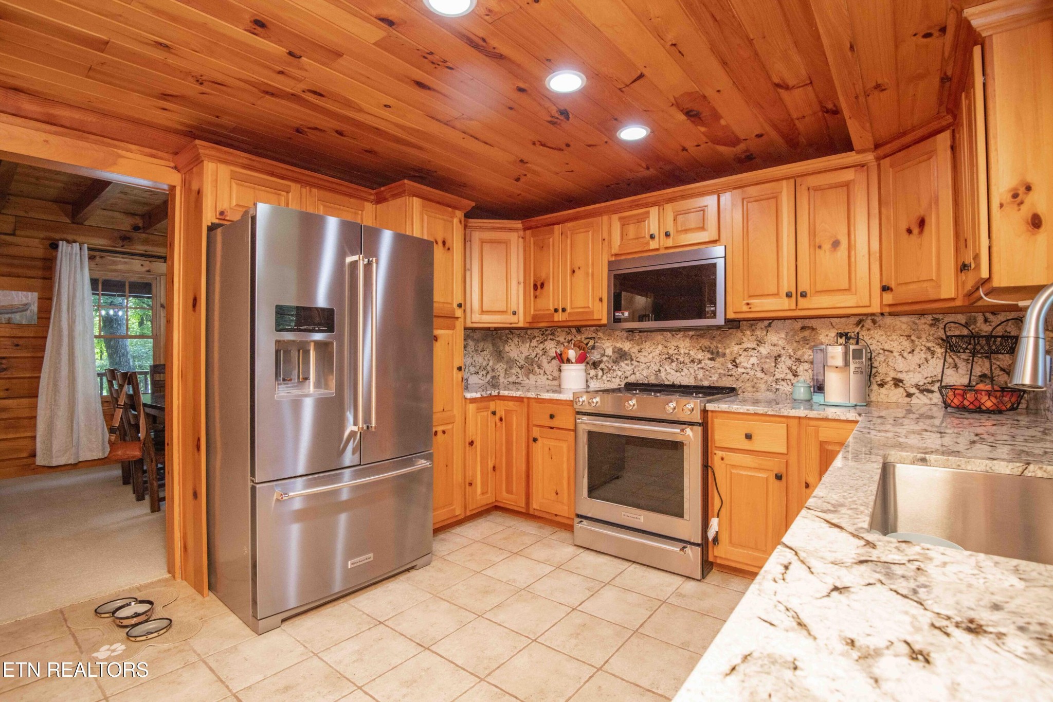 241 Goose Point Spring City, TN 37381 - Photo 12 of 36 Gallery Image 12