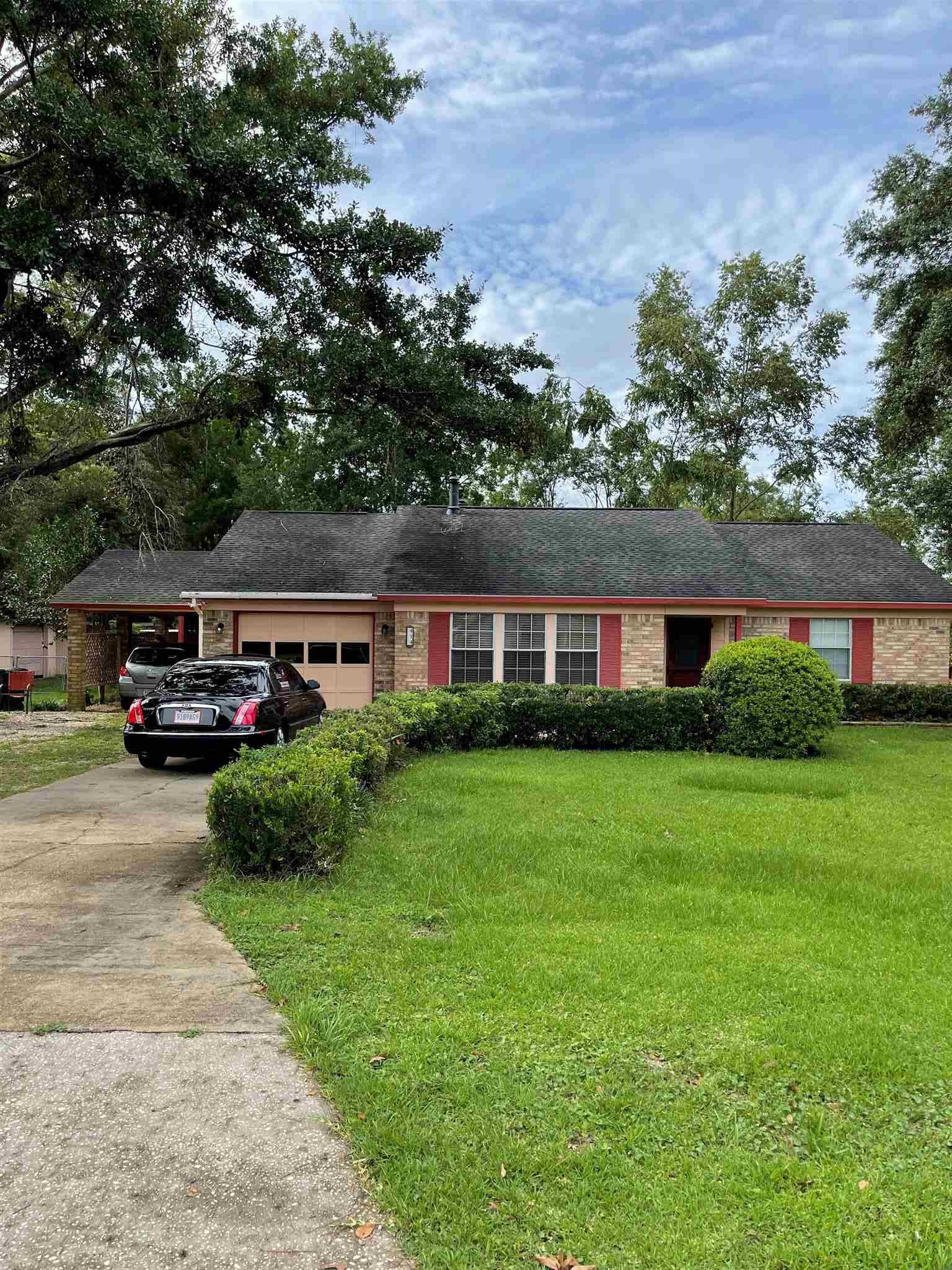 414 West Section Avenue Foley, AL 36535 - Photo 1 of 3