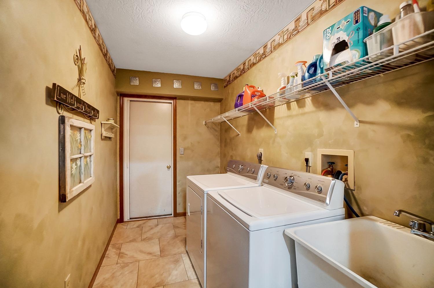 7231 Vinnedge Road Hamilton, OH 45011 - Photo 17 of 44