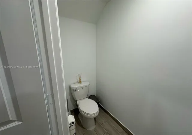 $3,400 | 4151 Lagoon Shore Drive, Unit 4151, Lake Worth, FL 33467