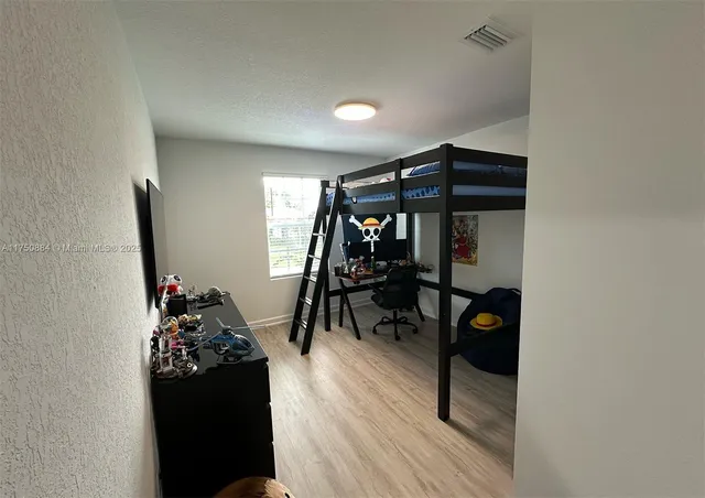 $3,400 | 4151 Lagoon Shore Drive, Unit 4151, Lake Worth, FL 33467