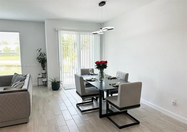 $3,400 | 4151 Lagoon Shore Drive, Unit 4151, Lake Worth, FL 33467