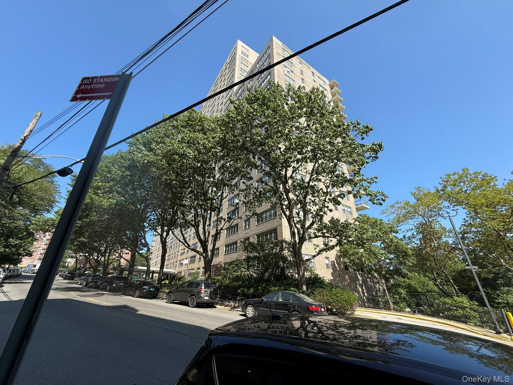 555 Kappock Street, Unit 11P Bronx, NY 10463 - Photo 14 of 15 a view of street from a window