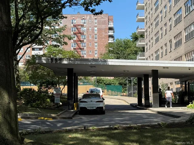 $237,500 | 555 Kappock Street, Unit 11P | Spuyten Duyvil